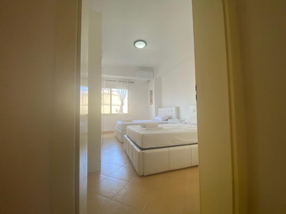Nicole Apartments Rental Dıraç Dış mekan fotoğraf