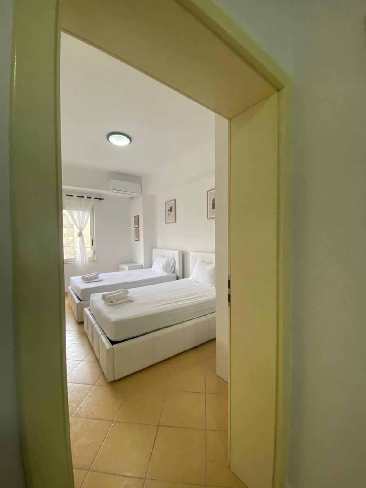 Nicole Apartments Rental Dıraç Dış mekan fotoğraf