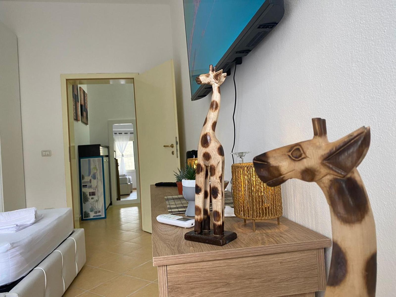 Nicole Apartments Rental Dıraç Dış mekan fotoğraf